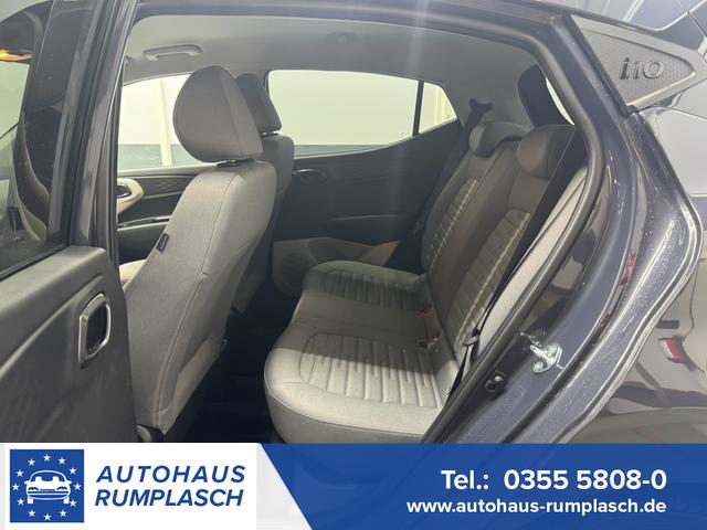 Hyundai i10 - PREMIUM AUT SHZ KLIMAAUTOMATIK AMBIENTE ALU RFK PDC NAVI