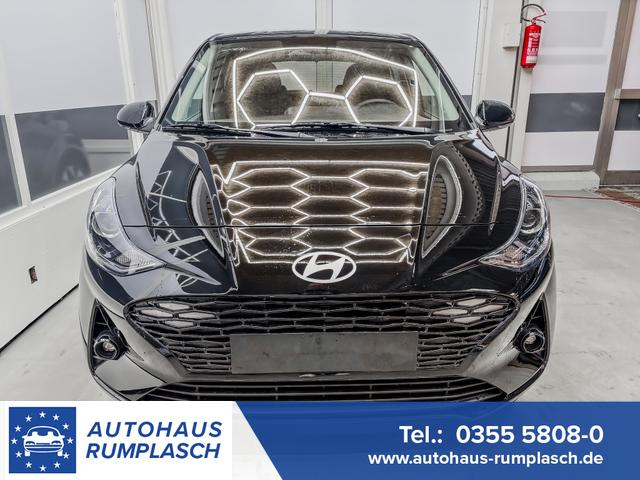 Hyundai i10 - PREMIUM AUT SHZ KLIMAAUTOMATIK AMBIENTE ALU RFK PDC NAVI