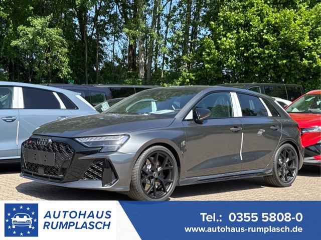 Audi RS3 Sportback - MATRIX+360KAM+SHZ+KLIMA+LED+SOUND+19"ALU+DESIGNPAKET ROT