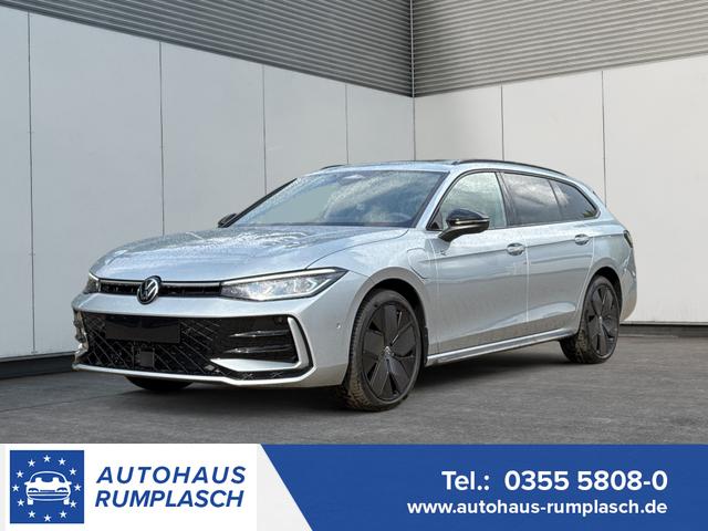 Volkswagen Passat Variant - R-Line Edition Plus LEDER+PANO+AHK+MATRIX+eHK+360 KAM+NAVI+HUD