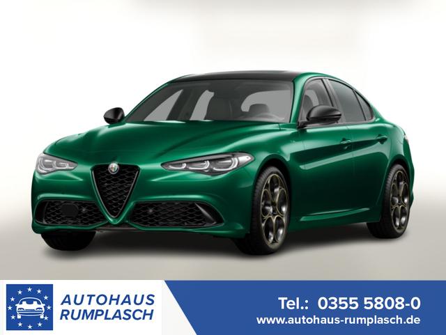 Alfa Romeo Giulia - Intensa 2.2 D 210 AT8 Q4 Matrix Pano Nav