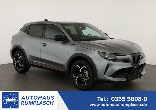 Alfa Romeo Junior - Ibrida 1.2 VGT 48V-Hybrid (100kW) Speciale Speciale, 18-Zoll, Kamera, el. Klappe, Sitzheizung