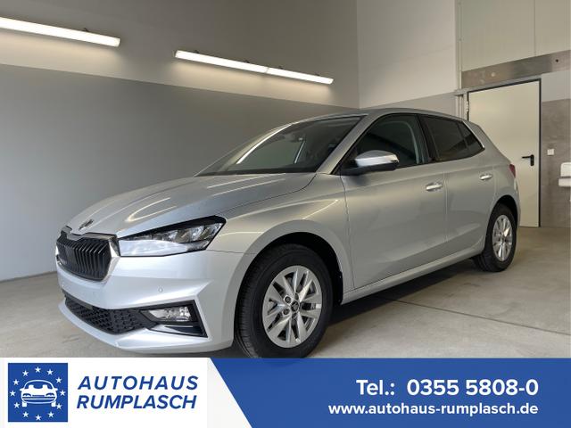 Skoda Fabia - Selection 115PS DSG Alu+AHK+Kessy+Kamera+GV5+Sitzheiz