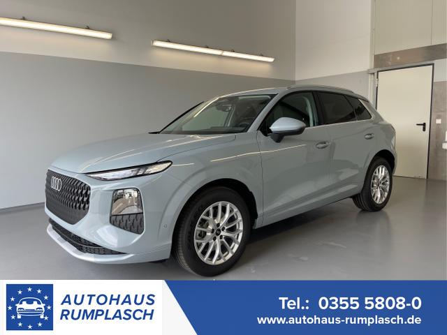 Audi Q3 - NEU TFSI quattro Tech+AHK+LEDPlus+ACC+Kamera+Alu18+Volllack