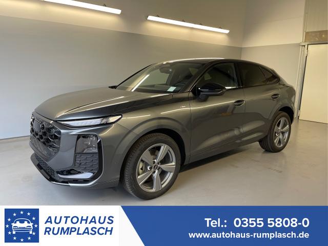 Audi Q3 - Sportback NEU TFSI quattro S line Tech+AHK+Alu19+LEDplus+KlimaPlus+ExtSchwarz