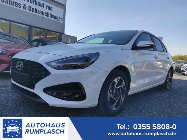Hyundai i30 - Family HB Family*Navi*LED*Shzg*Lhzg*PDC*Cam*16Zoll*
