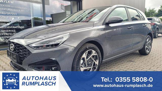 Hyundai i30 - Family HB Family*Navi*LED*Shzg*Lhzg*PDC*Cam*16Zoll*