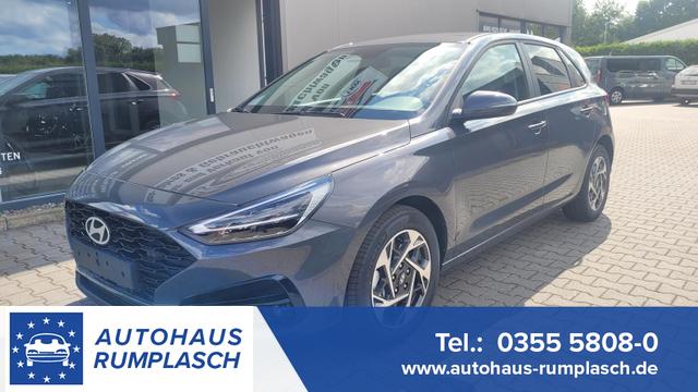 Hyundai i30 - Familiy HB Family*Navi*LED*Shzg*Lhzg*PDC*Cam*16Zoll*