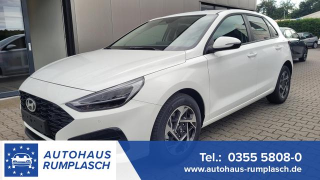 Hyundai i30 - Familiy HB Family*Navi*LED*Shzg*Lhzg*PDC*Cam*16Zoll*