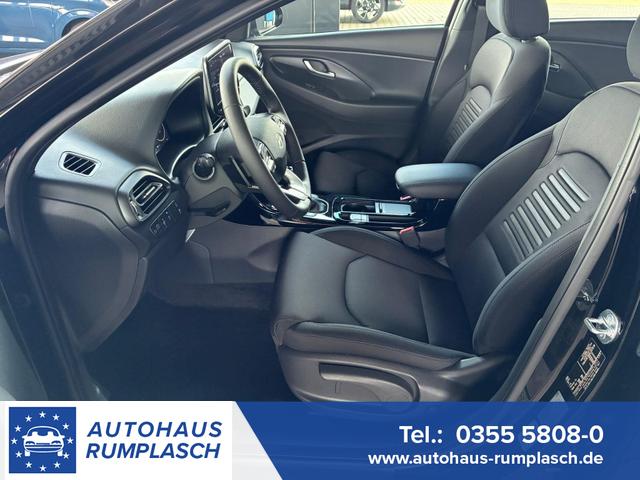 Hyundai i30 - Comfort Plus 1.0 TGDI DCT/ ACC / PDC V.&H.Kamera Keyless Sitz & Lenkr.Heiz./ LED Alu 17