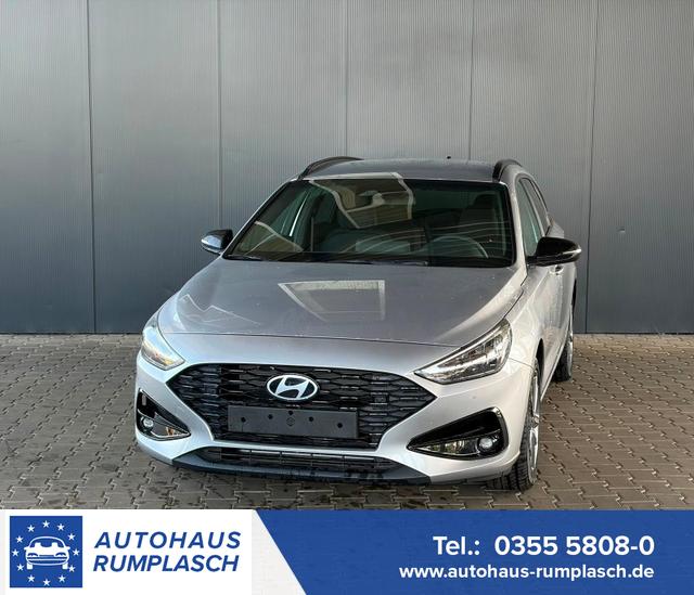 Hyundai i30 Kombi - Comfort Plus 1.0 TGDI DCT Navi / Adaptiver Tempomat/ Totwinkel Assistent/ Alu 17"