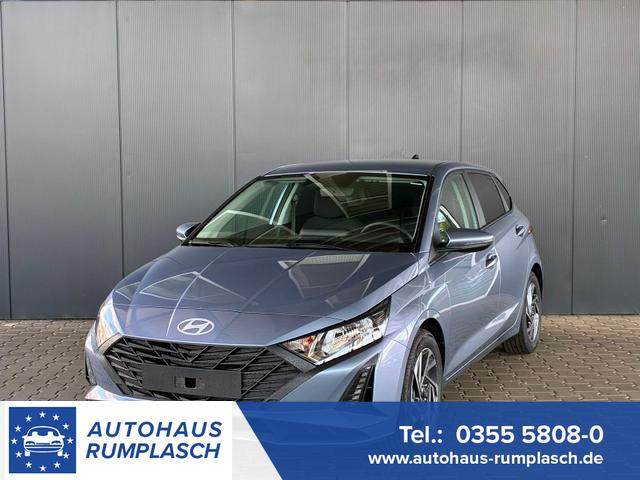 Hyundai i20 - Pure 1.2 MPI / Navi PDC Hinten + Kamera Abgedunkelte Scheiben Tempomat Alu 16"