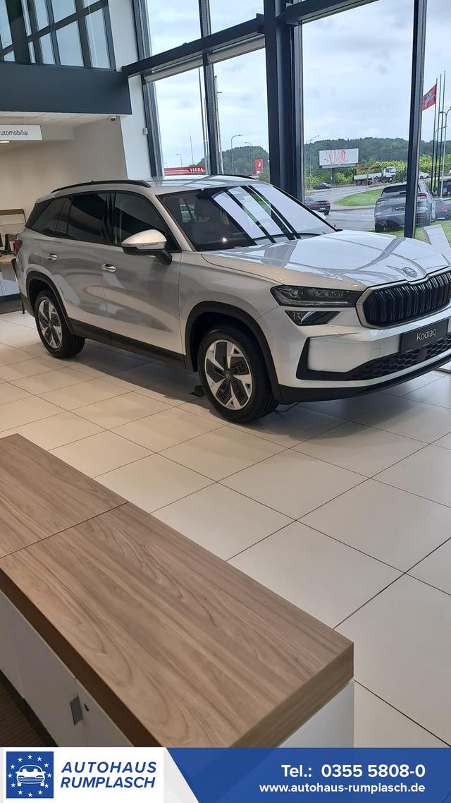 Skoda Kodiaq - Selection 1,5TSI ACT m-Hybrid 110kW/150PS DSG, 5 Jahre Skoda-Garantie, Climatronic, ACC, PDC v+h, Kamera, Matrix, el. Heckklappe, behz. Frontscheibe