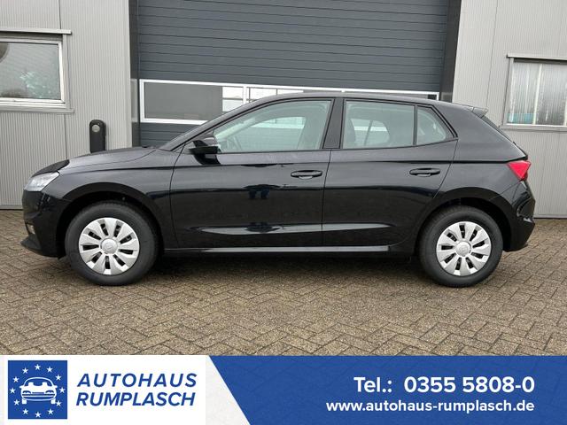 Skoda Fabia - 1.0 TSI 95PS Selection 5-türig Rückf.Kamera Parksensoren Sitzheizung Multifunktionslenkrad Klima Skoda-Radio Bluetooth Touchscreen Tempomat Nebelsch. Apple CarPlay + Android Auto