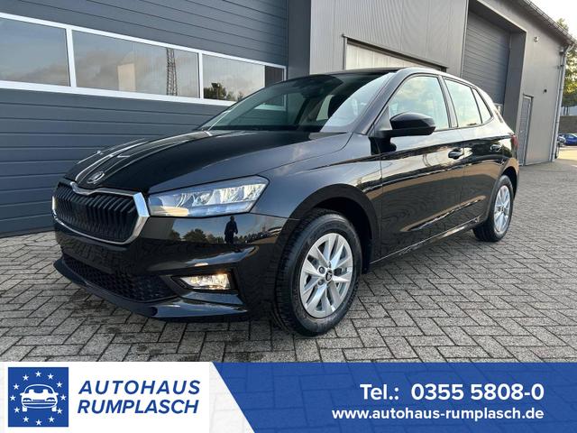 Skoda Fabia - 1.0 TSI 115PS DSG Selection 5-türig 15"LM Rückf.Kamera Parksensoren Sitzheizung Multifunktionslenkrad Klima Skoda-Radio Bluetooth Touchscreen Tempomat Nebelsch. Apple CarPlay + Android Auto