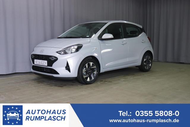 Hyundai i10 - Comfort 1.2 5MT 62kW (84 PS) Radio mit DAB, Apple CarPlay & Android Auto, Rückfahrkamera, 15" Leichtmetallfelgen, Tempolimitassistent, Spursicherheit, Sicherheit vorne, Fernlichtassistent, uvm.