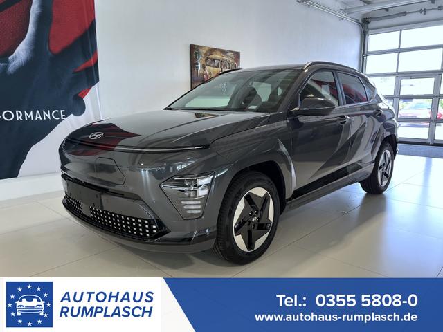 Hyundai KONA - GO 65,4 kWh 160 kW (218 PS) Sitzheizung, Lenkradheizung, Navigationssystem, Apple CarPlay, Android Auto, 2-Zonen-Klimaautomatik, Verkehrszeichenerkennung, ACC, Virtual Cockpit, LED-Scheinwerfer, 17" Leichtmetallfelgen, uvm.