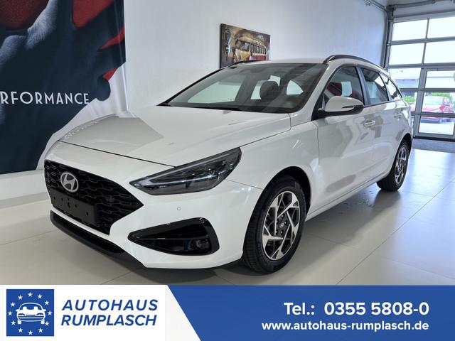 Hyundai i30 - GO 1.0 T-GDi 73 kW (100 PS) Klimaanlage, Sitzheizung, Lenkradheizung, Navigationssystem, DAB, Apple CarPlay, Android Auto, Bluetooth, Freisprecheinrichtung, USB-Anschluss, Digitales Cockpit, LED-Abblendlicht, Dachreling, 16 Zoll Leichtmetallfelgen, uvm.