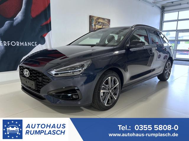 Hyundai i30 - GO+ 1.0 T-GDi 73 kW (100 PS) 2-Zonen-Klimaautomatik, Lenkradheizung, Sitzheizung, Navigationssystem, DAB, Apple CarPlay, Android Auto, LED-Abblendlicht, Lichtsensor, Einparkhilfe vorne und hinten, Rückfahrkamera, 17 Zoll Leichtmetallfelgen, uvm.
