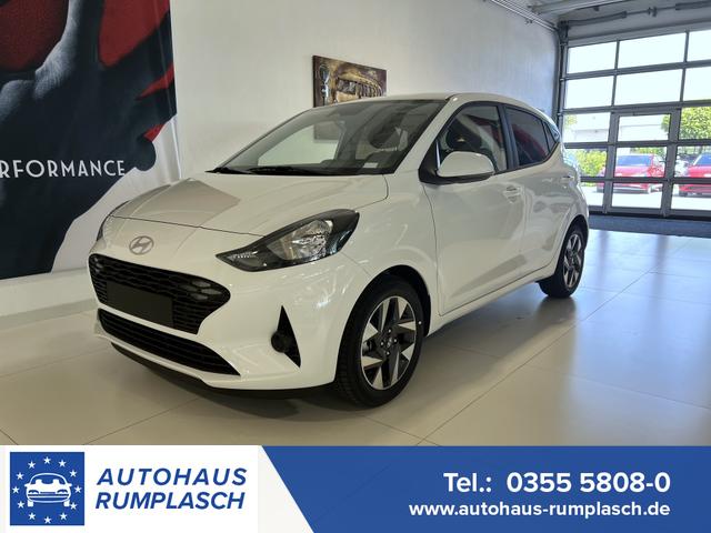 Hyundai i10 - i Line Plus 1,0 MT 49 kW (67 PS) Klimaanlage, Lenkradheizung, Sitzheizung, Höhenverstellbarer Fahrersitz, Radio, DAB, Android Auto & Apple CarPlay, Tempomat, Spurhalteassistent, Verkehrszeichenerkennung, Privacy Glass, 15 Z Leichtmetallfelgen, uvm.