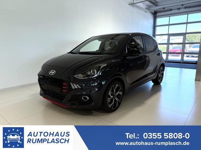 Hyundai i10 - N Line 1.0 T-GDI 66 kW (90 PS) Line-Interieur-Paket, Lenkradheizung, Sitzheizung, Klimaautomatik, Radio, DAB, Apple CarPlay, Android Auto, Navigationssystem, Rückfahrkamera, Verkehrszeichenerkennung, Tempomat, 16 Zoll Leichtmetallfelgen, uvm.