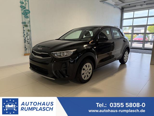 Kia Stonic - Silver 1,2 DPI 57 kW (79 PS) Klimaanlage, Radio, DAB, Android Auto, Apple CarPlay, Touchscreen, Navigationssystem, Freisprecheinrichtung, Bluetooth, LED-Tagfahrlicht, Einparkhilfe hinten, Rückfahrkamera, Tempolimitassistent, uvm.