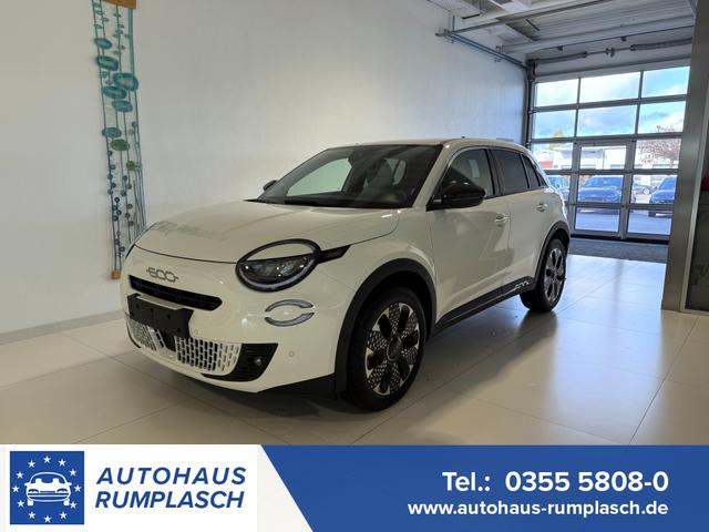 Fiat 600 - La Prima Hybrid 1.2 T3 107 kW (145 PS) DCT Klimaautomatik, Massagesitz, Sitzheizung, elektrisch verstellbarer Fahrersitz, Radio, DAB, Apple CarPlay, Android Auto, Navigationssystem, 18 Zoll Leichtmetallfelgen, uvm.