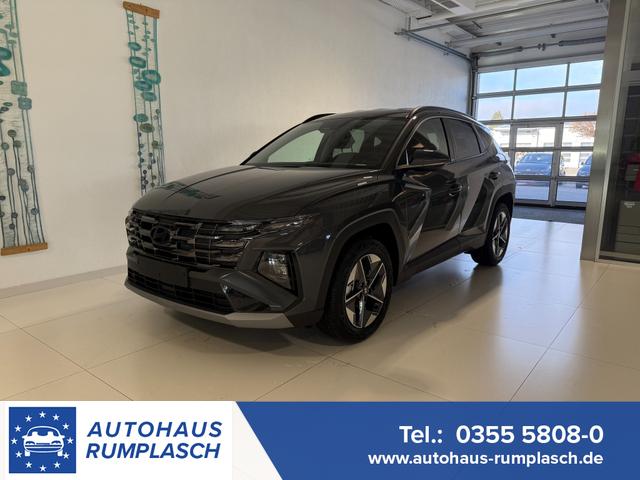 Hyundai TUCSON - GO 1.6 T-GDI 2WD DCT 110 kW (150 PS) 2-Zonen-Klimaautomatik, Sitzheizung, Lenkradheizung, Navigationssystem, DAB, Android Auto, Apple CarPlay, R&uuml;ckfahrkamera, Einparkhilfe vorne und hinten, 18 Zoll Leichtmetallfelgen, uvm.