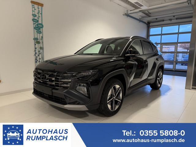 Hyundai TUCSON - GO 1.6 T-GDI Hybrid 2WD AT 176 kW (239 PS) 2-Zonen-Klimaautomatik, Sitzheizung, Lenkradheizung, Navigationssystem, DAB, Android Auto, Apple CarPlay, R&uuml;ckfahrkamera, Einparkhilfe vorne und hinten, 18 Zoll Leichtmetallfelgen, uvm.
