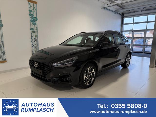 Hyundai i30 - GO 1.5 DPI 71 kW (97 PS) Radio, DAB, Android Auto, Apple CarPlay, Navigationssystem, Bluetooth, Klimaanlage, Lenkradheizung, Sitzheizung, R&uuml;ckfahrkamera, Einparkhilfe vorne und hinten, 16 Zoll Leichtmetallfelgen, uvm.