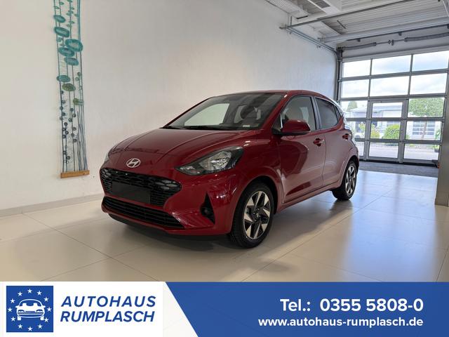 Hyundai i10 - GO+ 1.2 MT 58 kW (79 PS) Klimaautomatik, Navigationssystem, Apple CarPlay & Android Auto, Sitzheizung, Lenkradheizung, Einparkhilfe hinten, R&uuml;ckfahrkamera, Privacy Glass, 15" Leichtmetallfelgen, uvm.