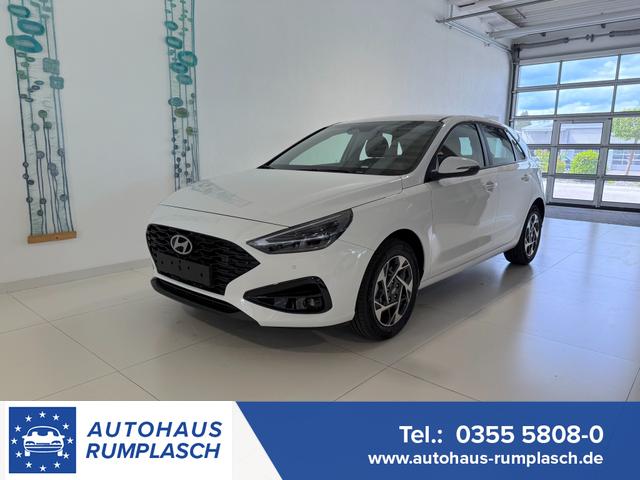 Hyundai i30 - GO 1.5 DPI 71 kW (97 PS) Radio, DAB, Android Auto, Apple CarPlay, Navigationssystem, Bluetooth, Klimaanlage, Lenkradheizung, Sitzheizung, R&uuml;ckfahrkamera, Einparkhilfe vorne und hinten, 16 Zoll Leichtmetallfelgen, uvm.
