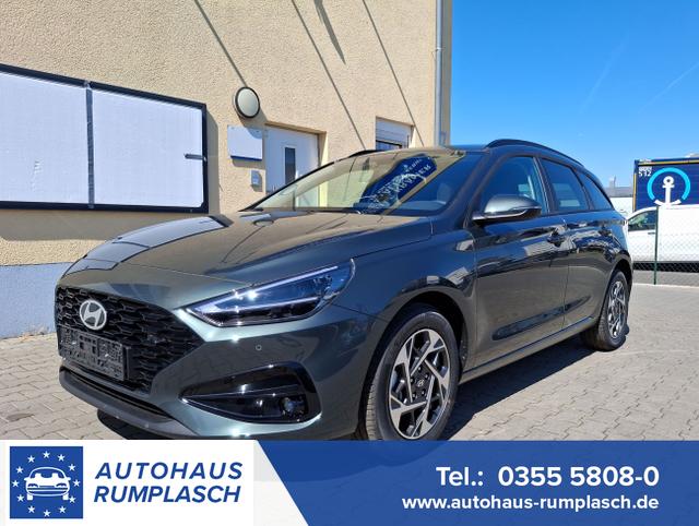 Hyundai i30 - Family Facelift Navi Kamera SHZ Tempomat PDC v+h