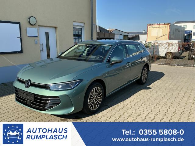 Volkswagen Passat Variant - Elegance AHK Leder MATRIX NAVI ACC Winterpaket