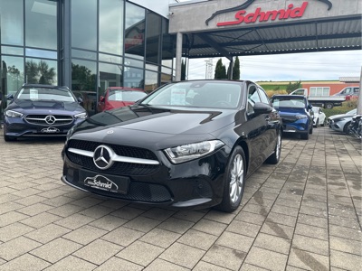 360° Außenansicht Mercedes-Benz A-Klasse      A 180, AHK, Progressive, Business-Paket, Navi, Apple Car Play, 8 fach bereift  