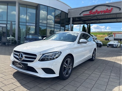 360° Außenansicht Mercedes-Benz C-Klasse T-Modell      C 180 T, Avant., AHK, Navigation, LED High Perf., Klima, 8 fach Bereifung, Automatik, Bremsen kpl. NEU  