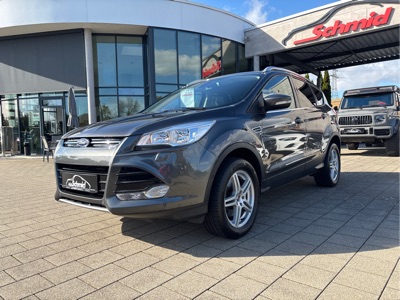 360° Außenansicht Ford Kuga      2.0 TDCi, Titanium, 4X4, 8 fach Bereifung, Navi, Klima, SHZ, AHK,  