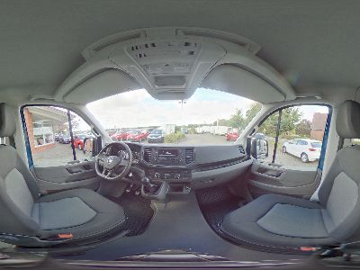 360° Innenansicht Volkswagen Crafter Pritsche DoKa      35 2.0 TDI MR 4x4 / Klima  