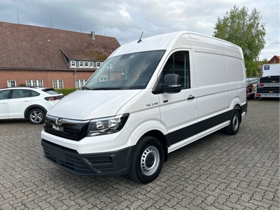 360° Außenansicht Volkswagen Crafter      MAN TGE 3.140 2.0 TDI HD MR 4x4 L3H3 / Sperre  