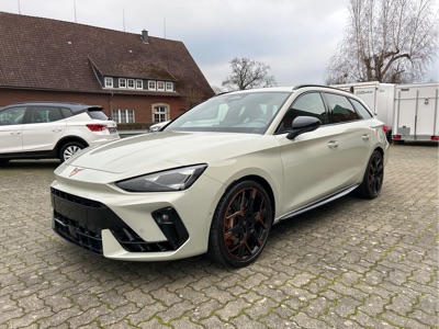 Cupra Leon Sportstourer VZ Extreme 2.0 TSI DSG 4Drive / Pano 
