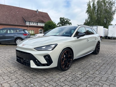 360° Außenansicht Cupra Leon Sportstourer      VZ Extreme 2.0 TSI DSG 4Drive / Pano  