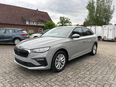 360° Außenansicht Skoda Scala      Selection 1.0 TSI / Rückfahrkamera  