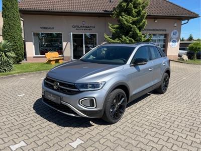 360° Außenansicht Volkswagen T-Roc      Black Edition/Silver Edition 1.5 TSI 150PS/110kW DSG 2025 +Black Paket+19
