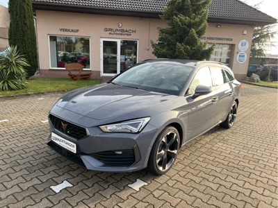 360° Außenansicht Cupra Leon      2,0l TFSi DSG Assitenz XL AZVel. Navi. Sitzh. FullLink AmbientLight LED SideAssist  