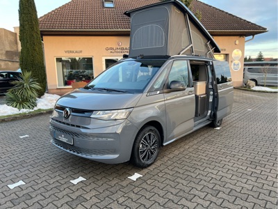 360° Außenansicht Volkswagen T7 California      2.0TDI 150PS Coast DSG NaviPro SideAssist 3-Zonen Küche 17Z Kamera Standh. UVP:93T TopAusst  