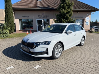 360° Außenansicht Skoda Octavia Combi      1.5 eTSI mHEV DSG7 SelectionPlus ACC el.Heckk. AZV Kamera 3ZonenAC 17ZollRotare TopAusst.  