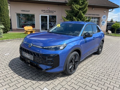360° Außenansicht Volkswagen T-Roc      1.5 eTSI DSG R-Line Neues Modell BlackStyle Matrix AZV Sitzh. elktr.Heckkl. 19Zoll TopAusst.  