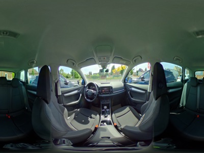 360° Innenansicht Skoda Karoq      Selection Plus 1.5 TSI DSG 150PS/110kW 2026 Park-Paket TravelAssist Sitzh. SideAssist 18Zoll Kamera Lenkr.hzb.  