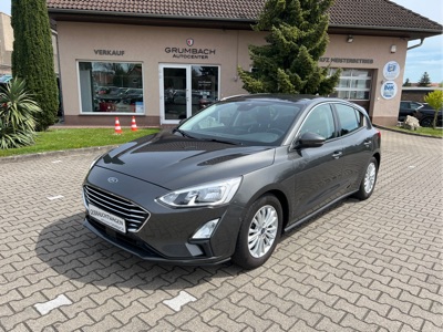 360° Außenansicht Ford Focus      1.0 EcoBoost, Titanium Winterpaket EasyParking Kamera Sitzh. Lenkr.hzb. Frontsch.hzb. Garantie  