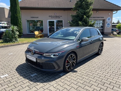 360° Außenansicht Volkswagen Golf GTI      2.0 TSI, OPF Buisness-Paket Matrix Alarm Navi SideAssist HarmanKardon 19Zoll Sitzh. App-Connect Garantie  